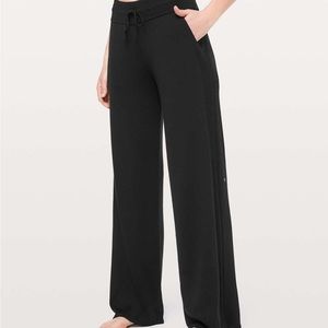 In the Comfort lululemon pant